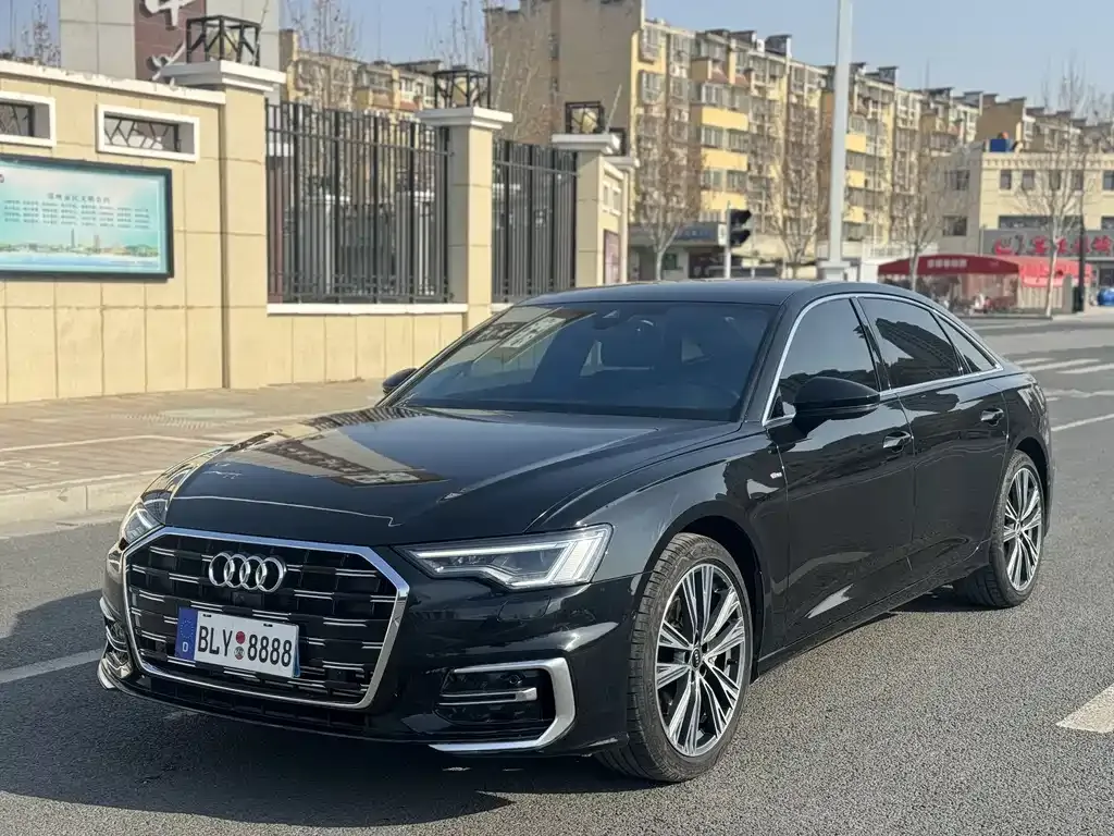Audi A6L — фото 1