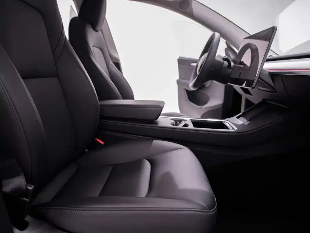 Tesla Model Y 2024 из CN, фото 4