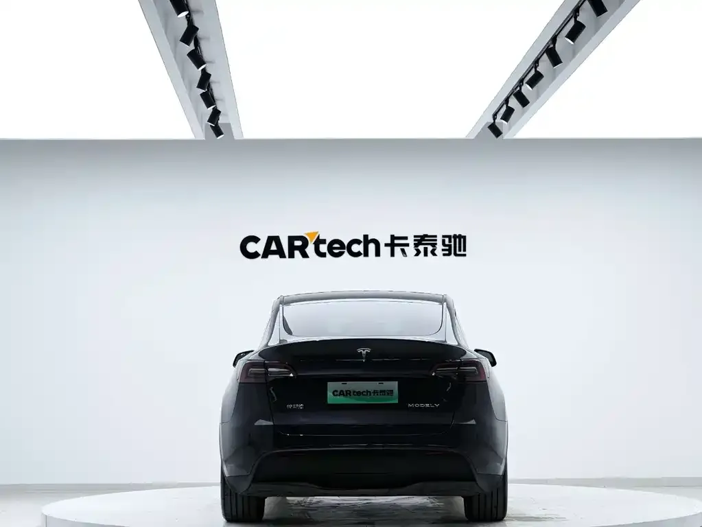 Tesla Model Y 2024 из CN, фото 7