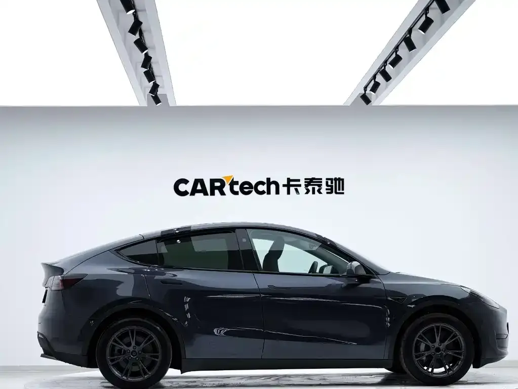 Tesla Model Y 2024 из CN, фото 8