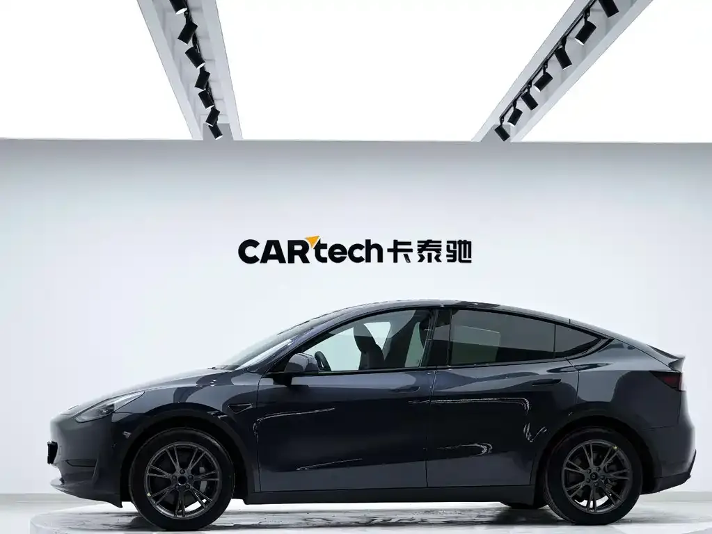 Tesla Model Y 2024 из CN, фото 5