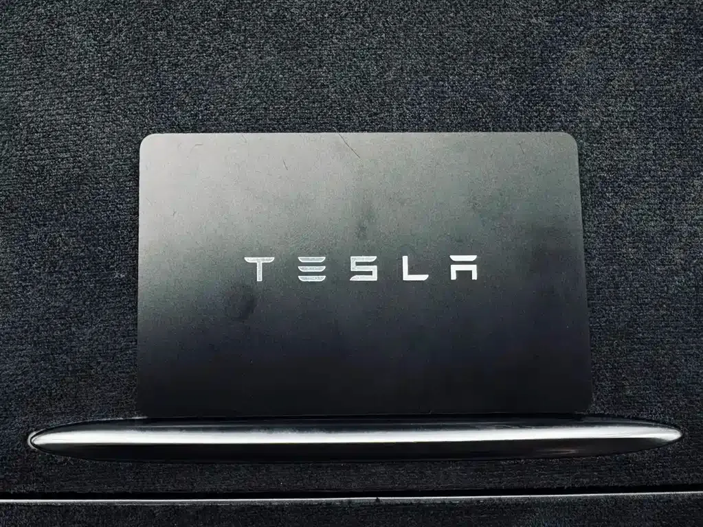 Tesla Model Y 2024 из CN, фото 10