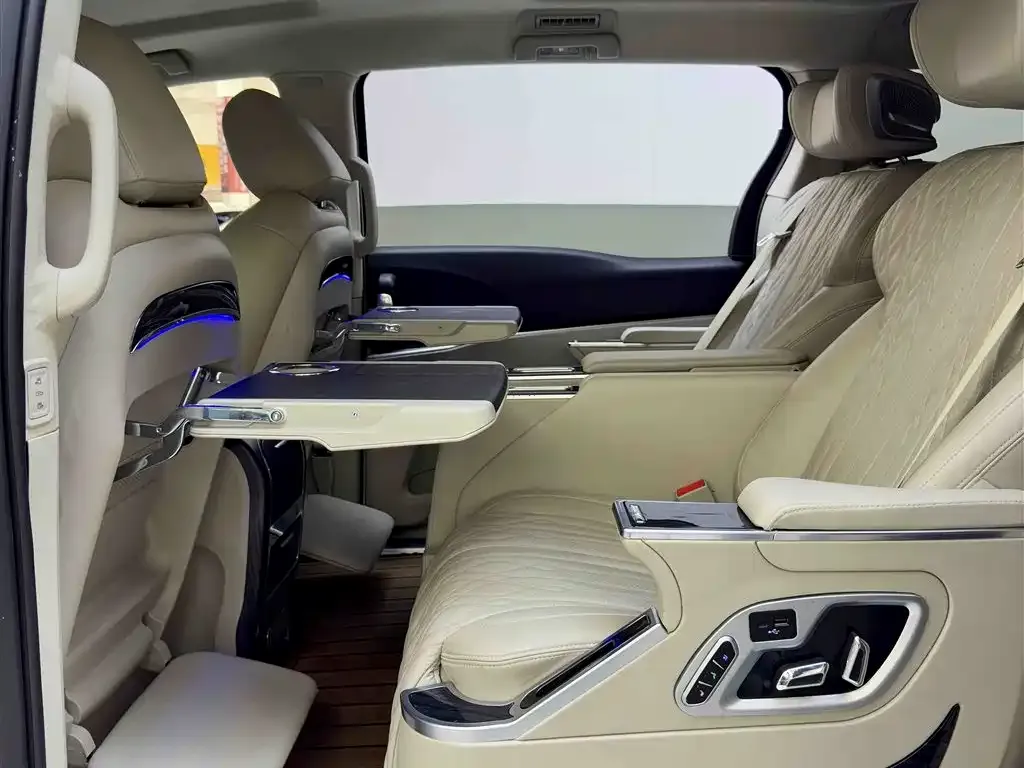 Buick GL8 2022 из CN, фото 8