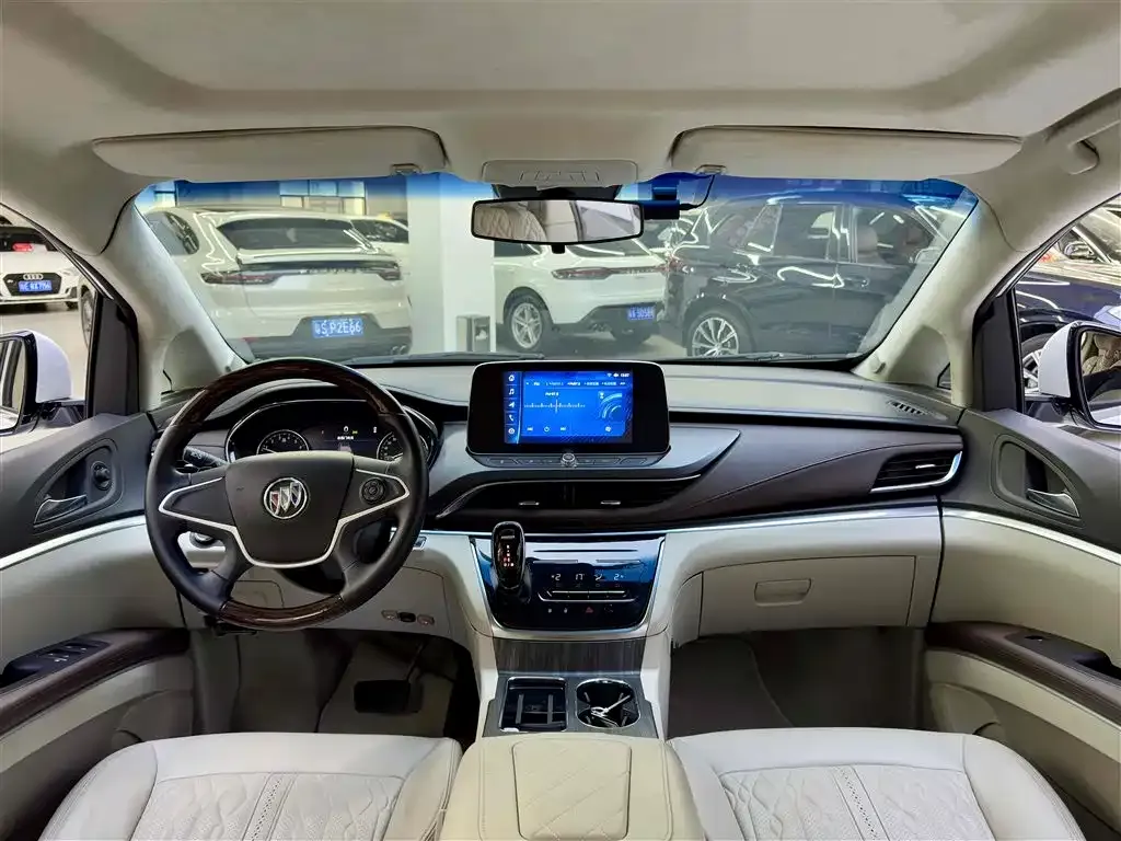 Buick GL8 2022 из CN, фото 9
