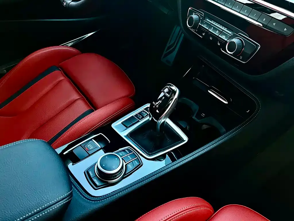 BMW 1 Series 2021 из CN, фото 6