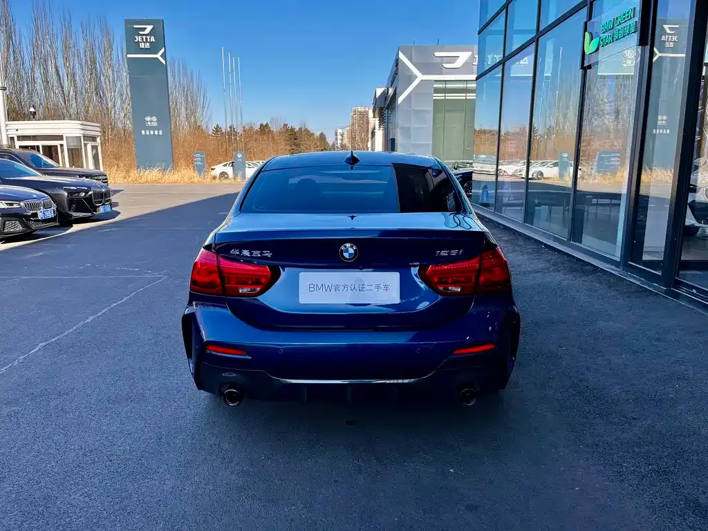 BMW 1 Series 2021 из CN, фото 3