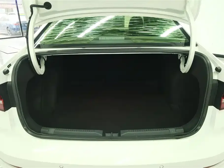 Volkswagen Lavida 2022 из CN, фото 4