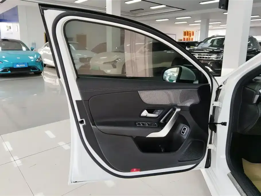 Mercedes-Benz A-Class 2022 из CN, фото 7