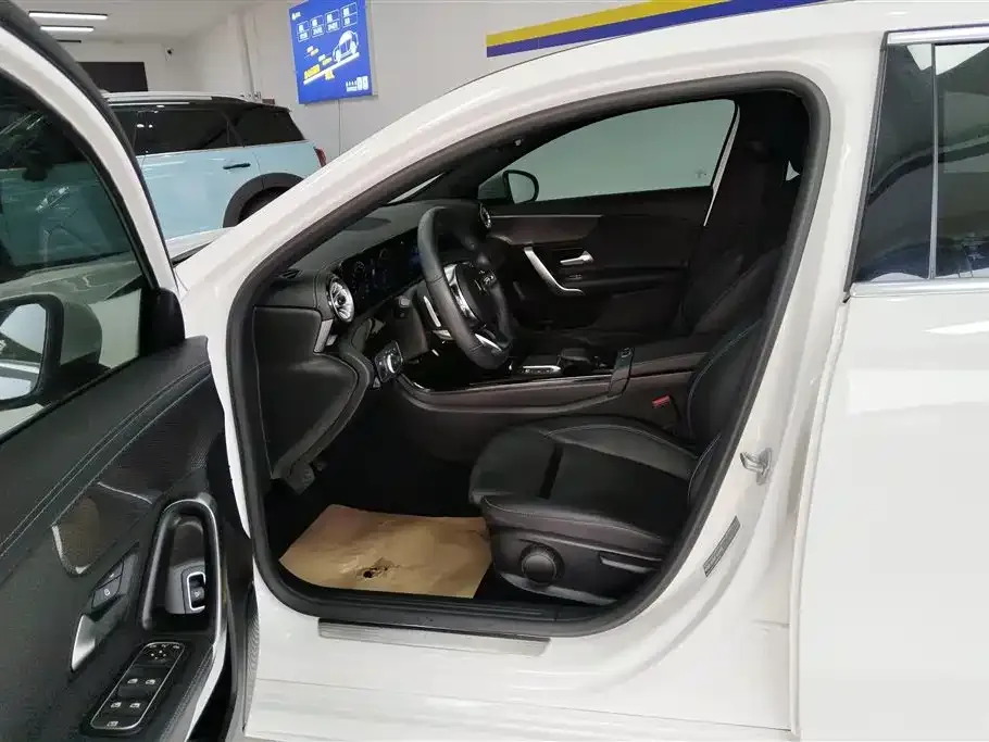 Mercedes-Benz A-Class 2022 из CN, фото 9