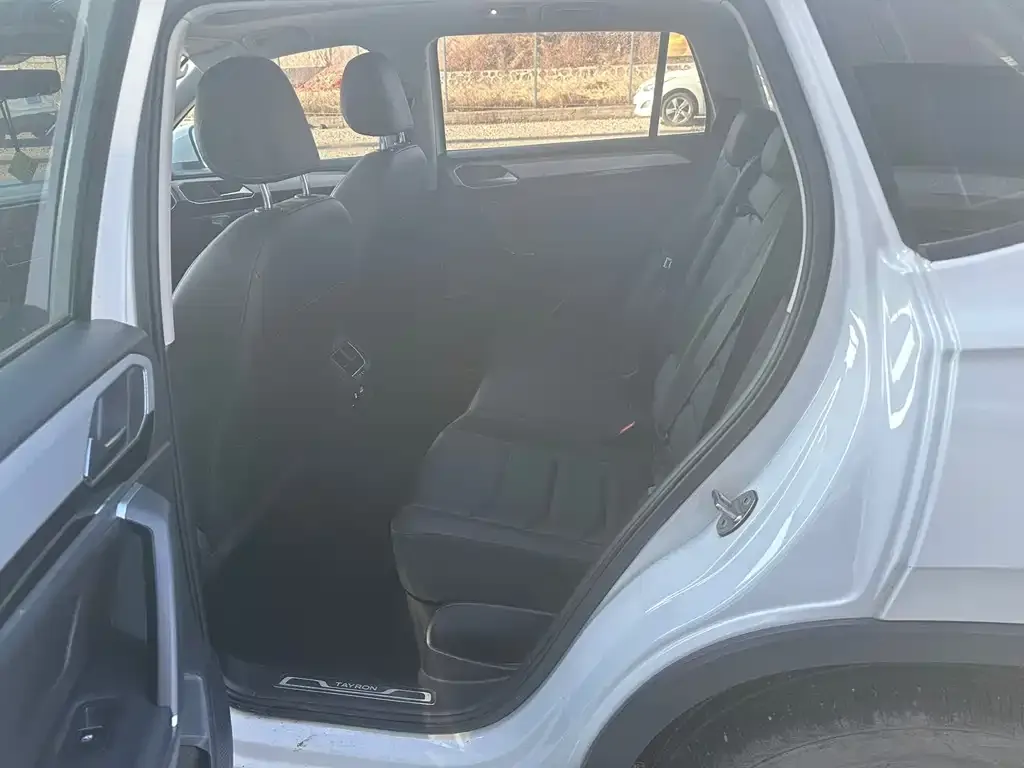 Volkswagen Tayron 2022 из CN, фото 8