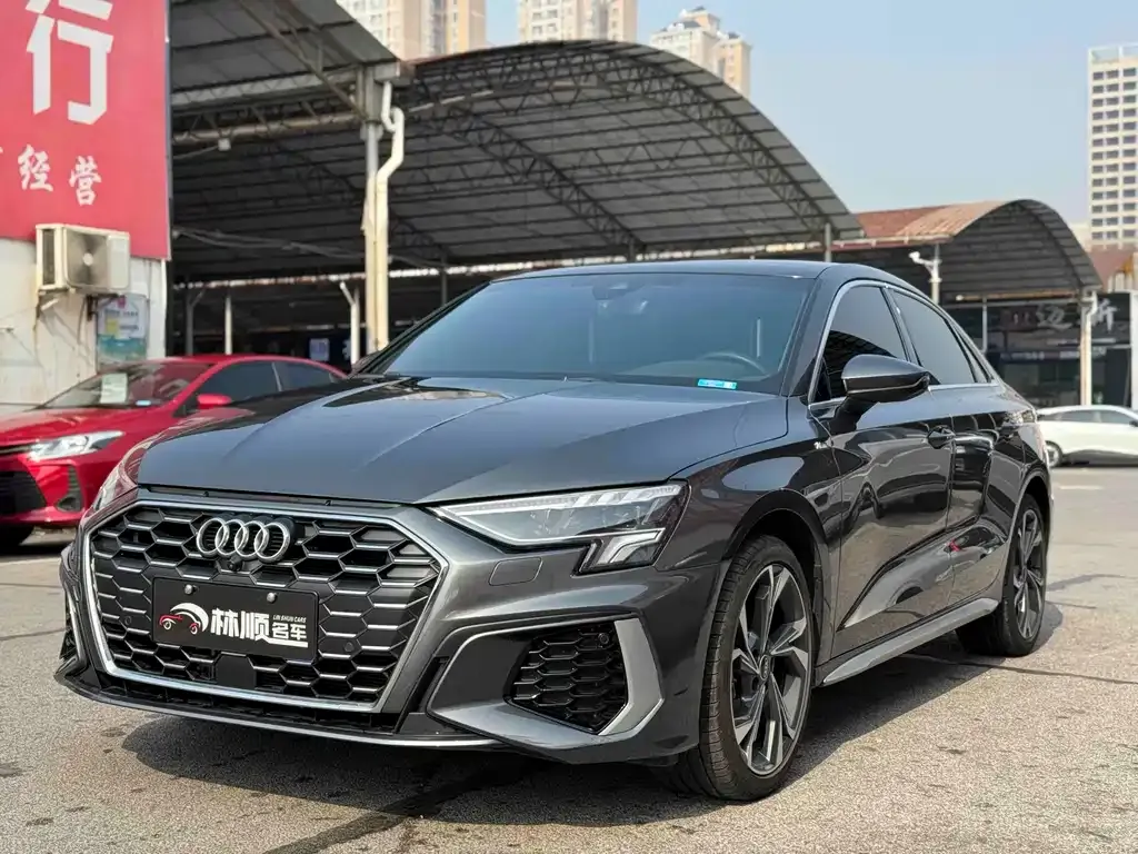 Audi A3 2023 из CN, фото 1