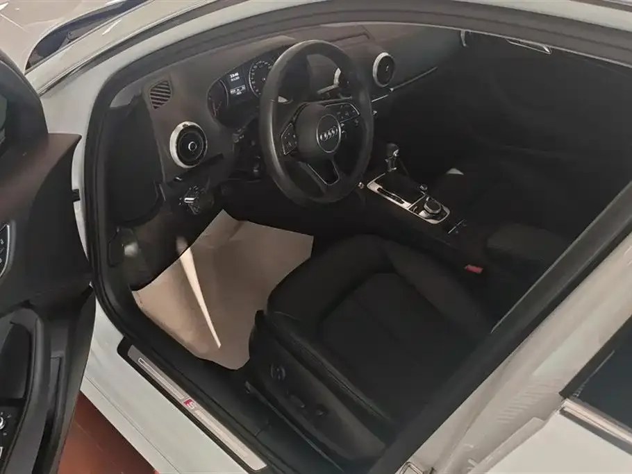 Audi A3 2021 из CN, фото 9