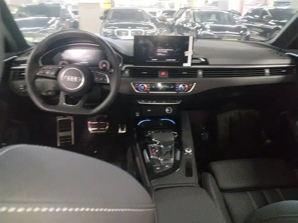 Audi A4L 2024 из CN, фото 10