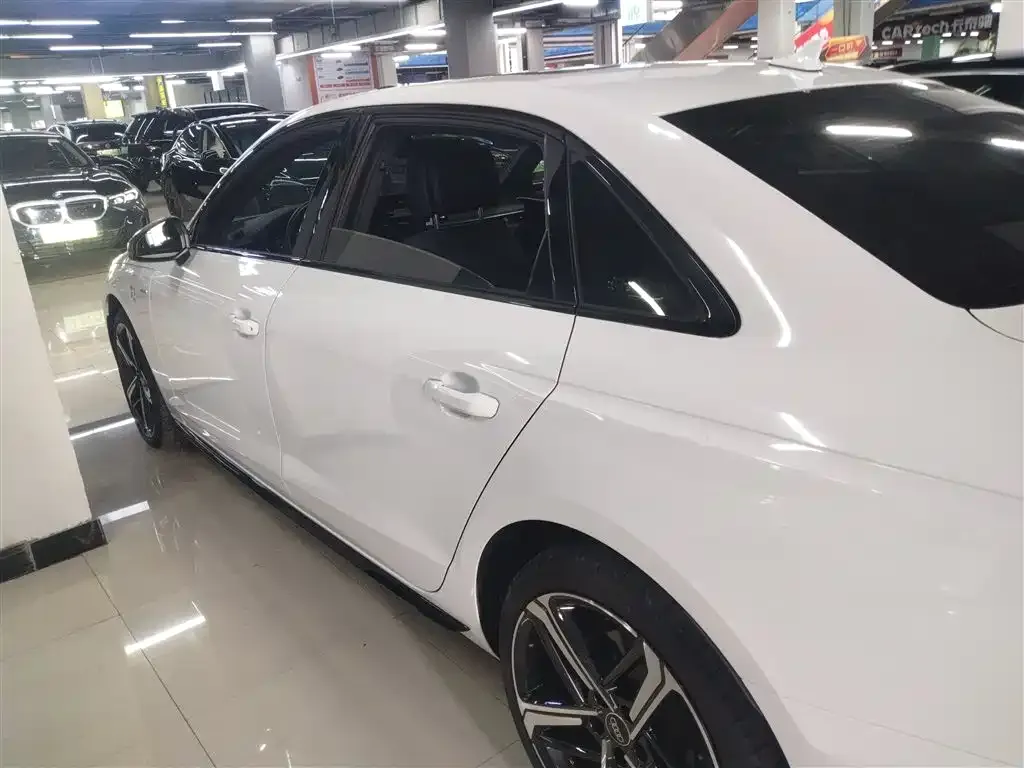 Audi A4L 2024 из CN, фото 5
