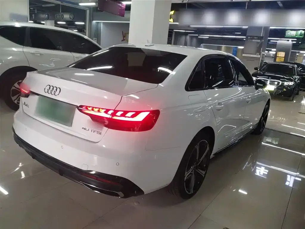 Audi A4L 2024 из CN, фото 6