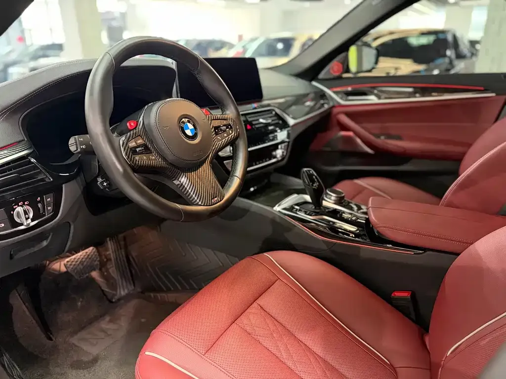 BMW 5 Series 2021 из CN, фото 2