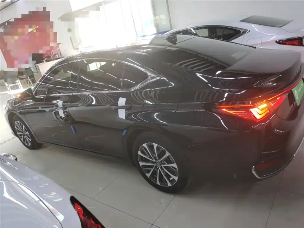 Lexus ES 2025 из CN, фото 8