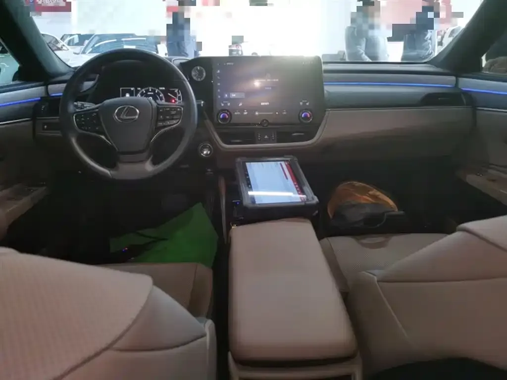 Lexus ES 2025 из CN, фото 6