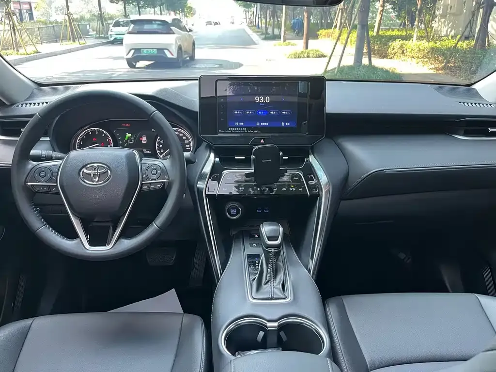 Toyota Venza 2023 из CN, фото 8