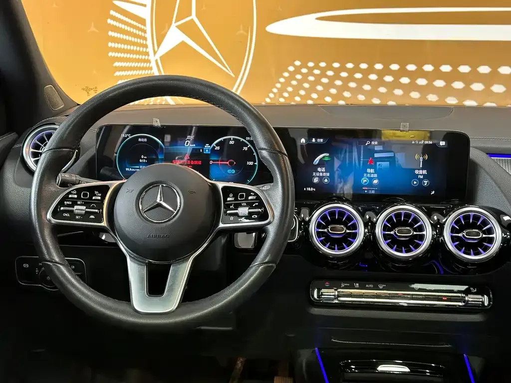 Mercedes-Benz EQA 2023 из CN, фото 3