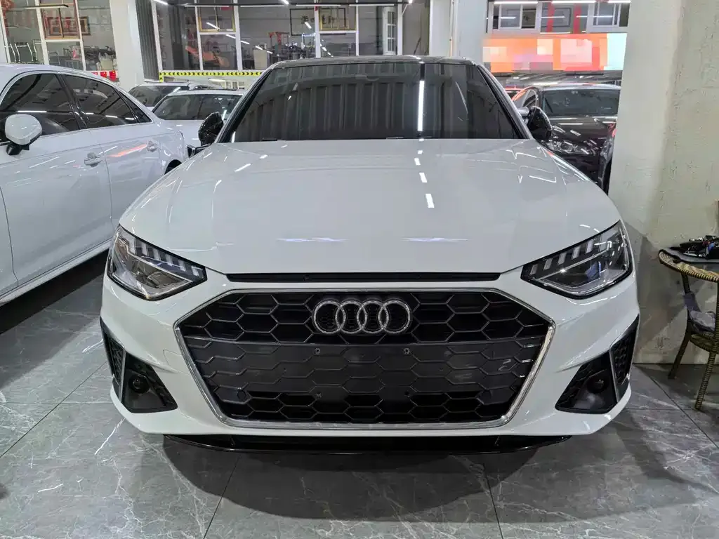 Audi A4L 2023 из CN, фото 5