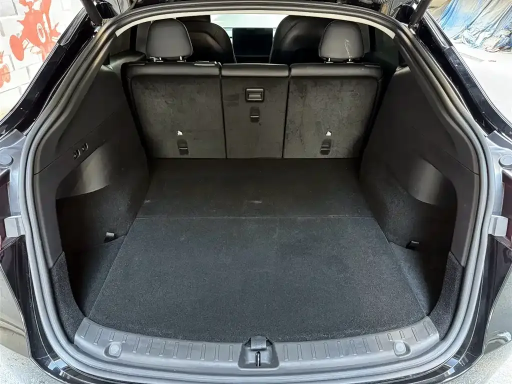 Tesla Model Y 2024 из CN, фото 7