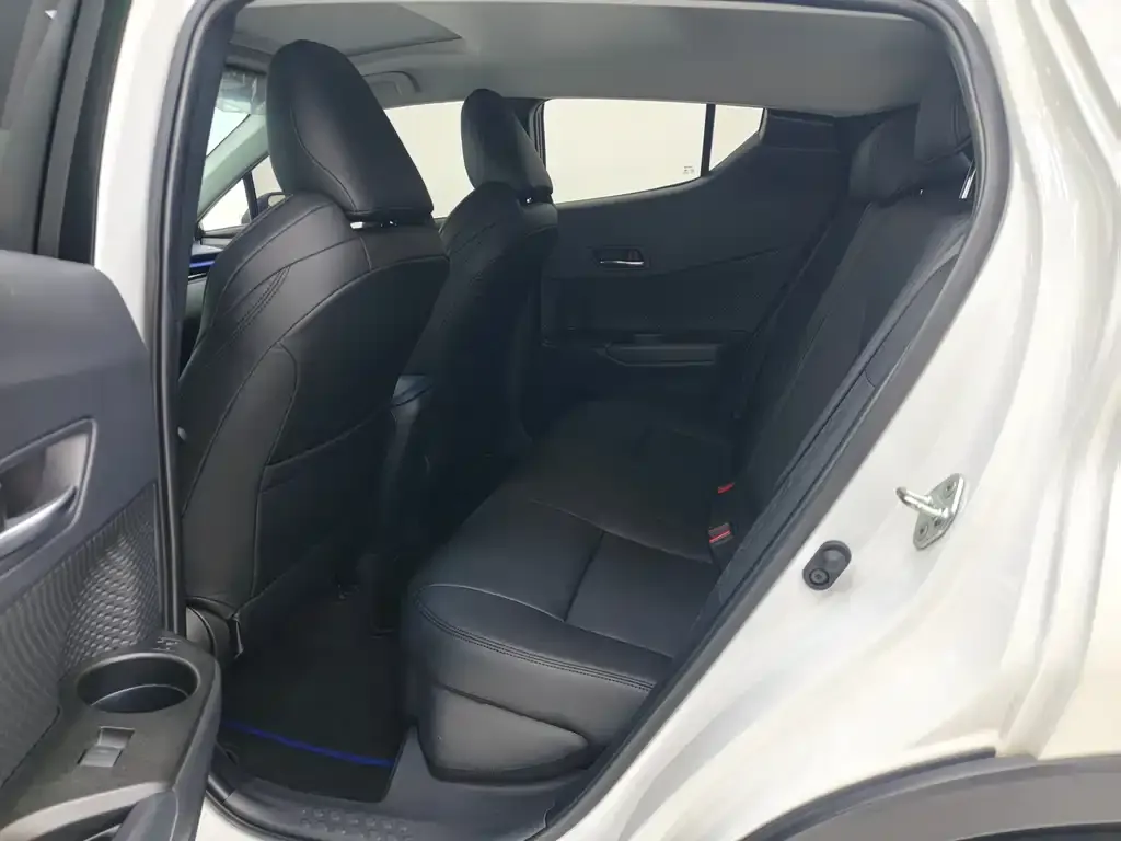Toyota C-HR 2022 из CN, фото 4