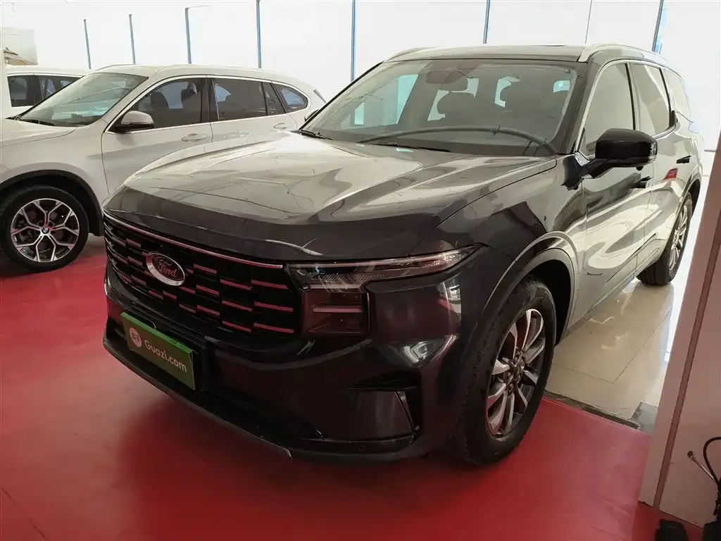 Ford Edge — фото 1