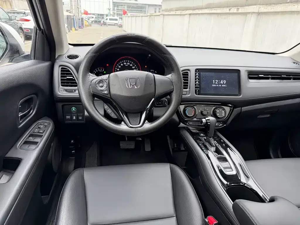 Honda Vezel 2022 из CN, фото 10