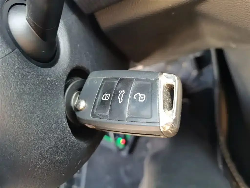 Volkswagen Bora 2024 из CN, фото 3
