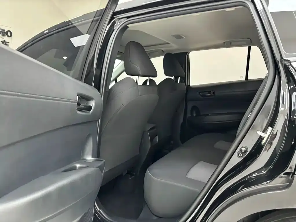 Toyota Frontlander 2022 из CN, фото 8