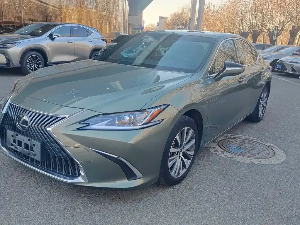 Lexus ES 2021 из CN, фото 1