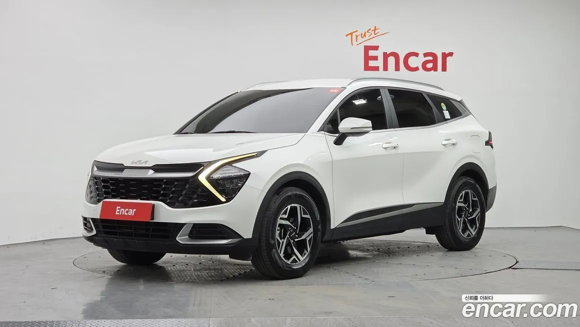Kia Sportage — фото 1