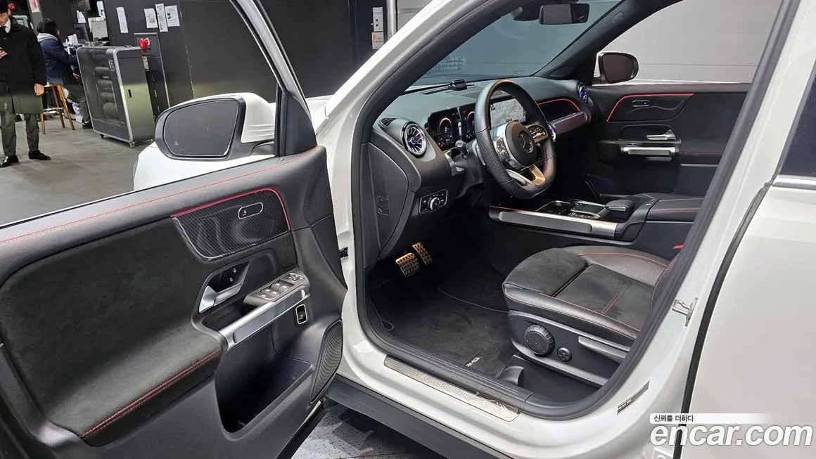 Mercedes-Benz GLB-Class — фото 5