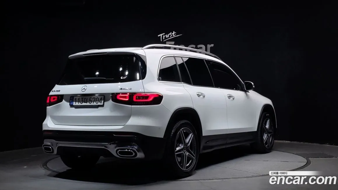 Mercedes-Benz GLB-Class — фото 2