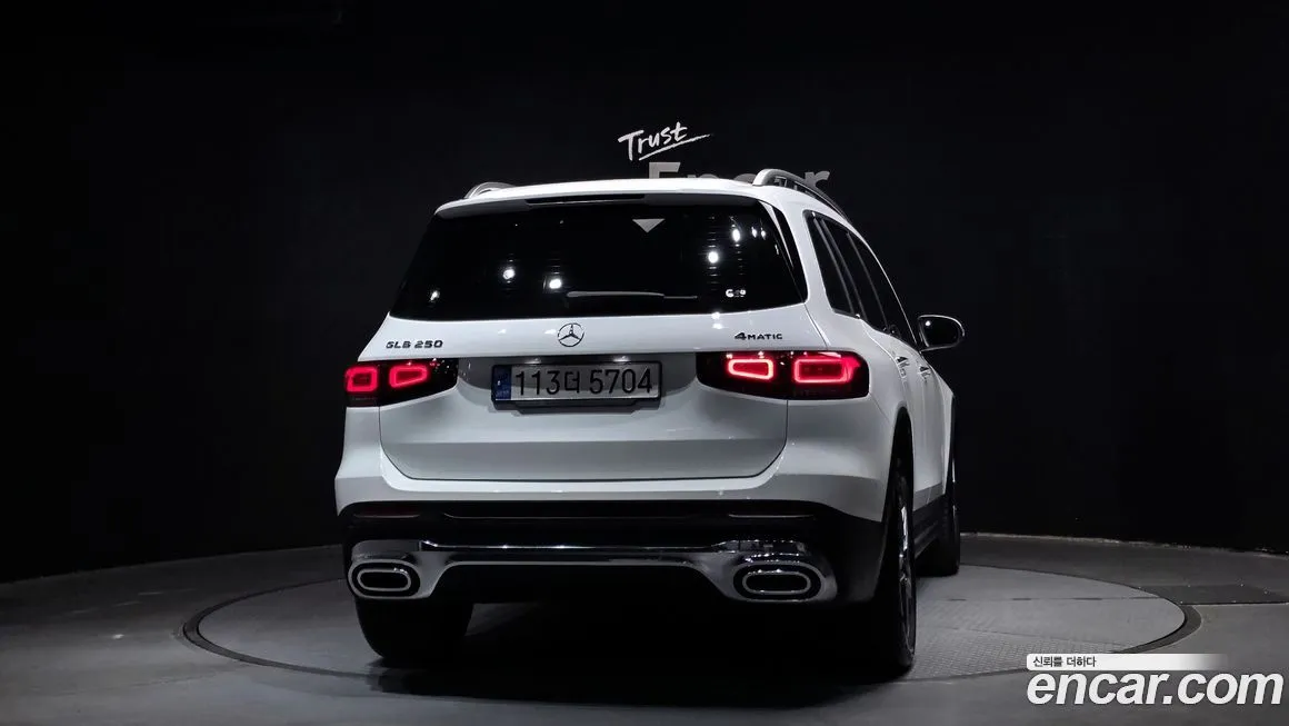 Mercedes-Benz GLB-Class — фото 6