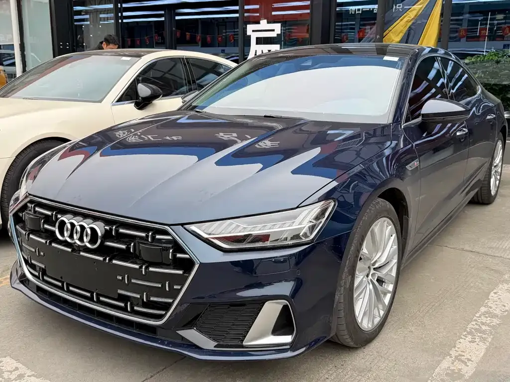 Audi A7L 2023 из CN, фото 1