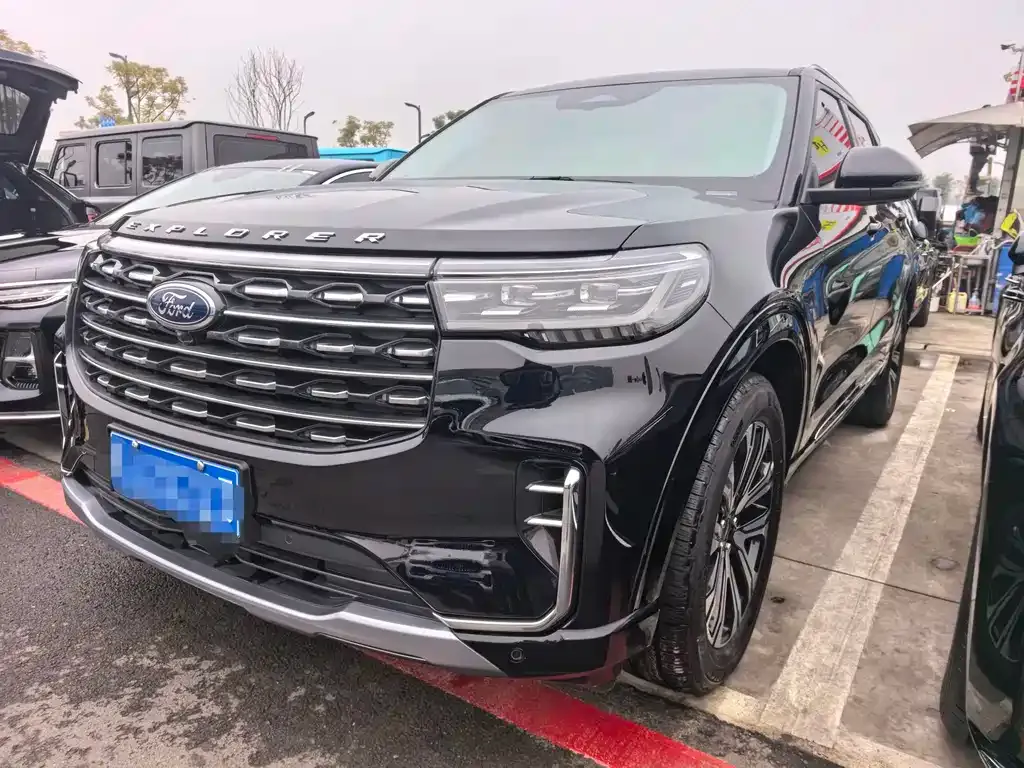 Ford Explorer 2025 из CN, фото 1