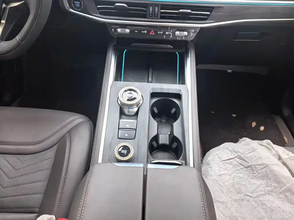 Ford Explorer 2025 из CN, фото 5