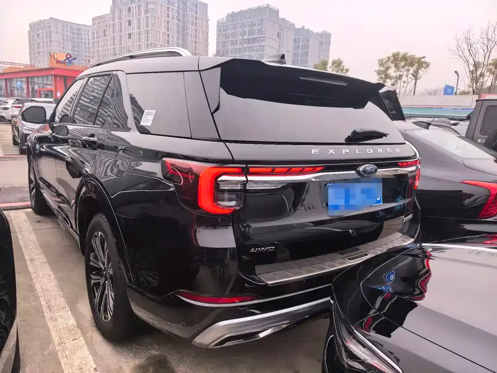 Ford Explorer 2025 из CN, фото 3