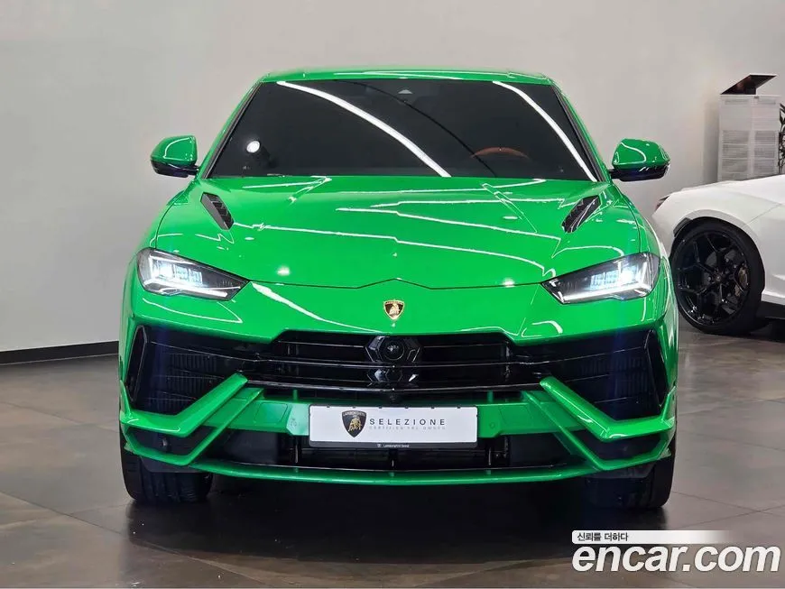 Lamborghini Urus 2023 из KR, фото 2