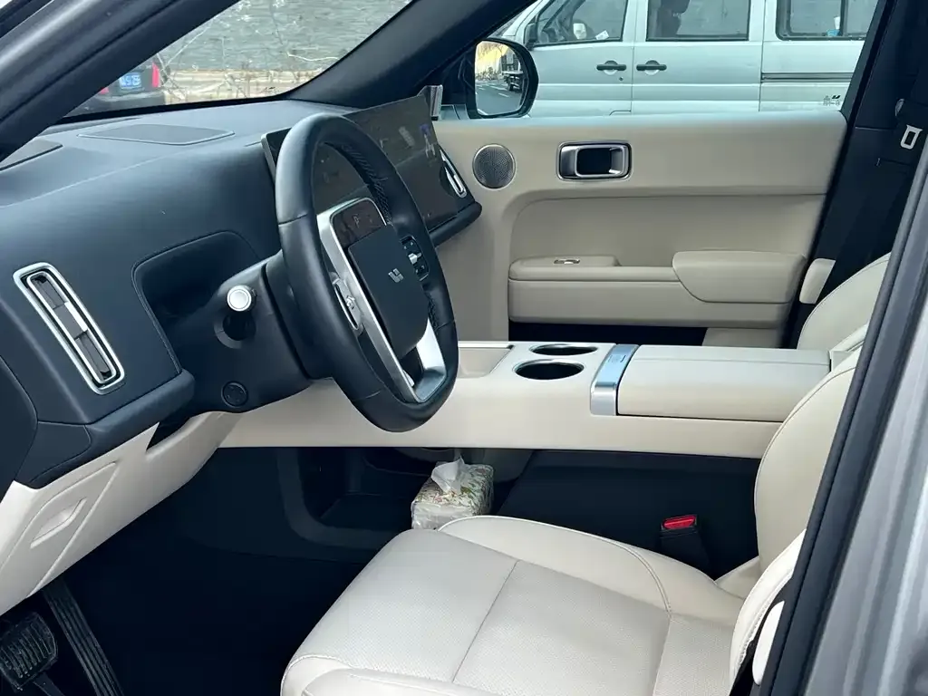 Li Auto L7 2024 из CN, фото 2