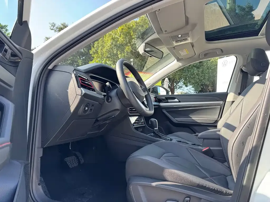 Volkswagen Lavida 2024 из CN, фото 4