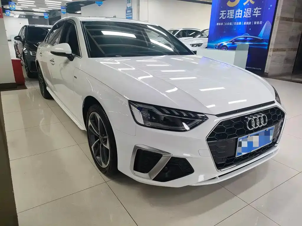 Audi A4L 2024 из CN, фото 3