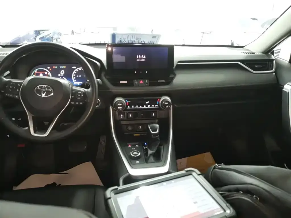 Toyota RAV4 2023 из CN, фото 7