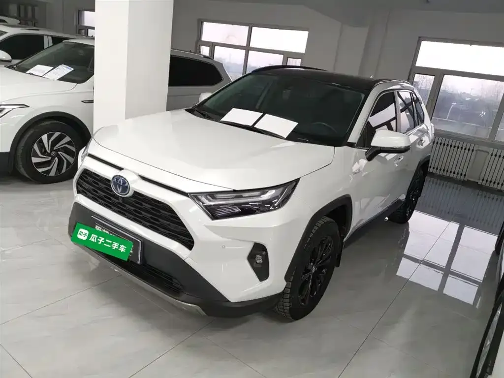 Toyota RAV4 2023 из CN, фото 8