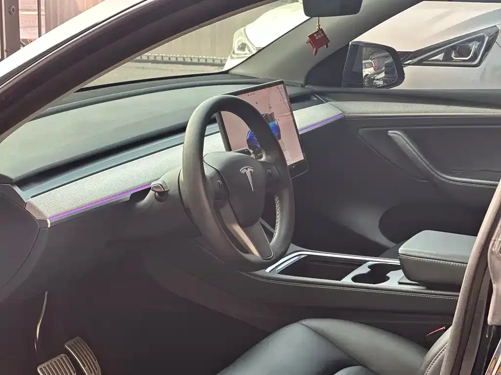 Tesla Model Y 2023 из CN, фото 7