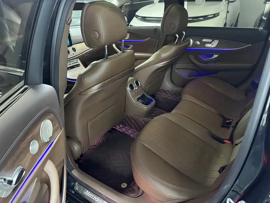 Mercedes-Benz E-Class 2023 из CN, фото 3