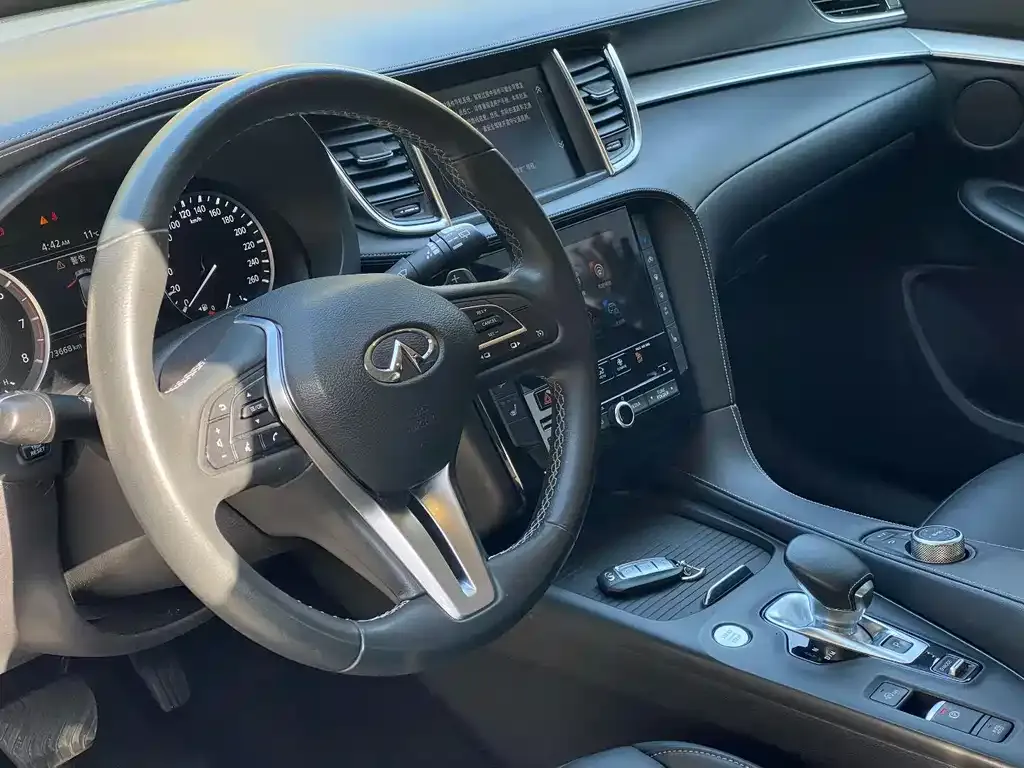Infiniti QX50 2021 из CN, фото 3