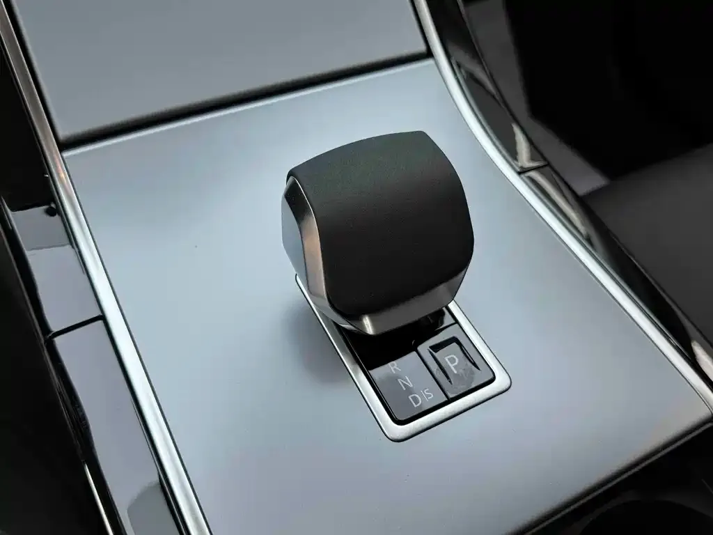 Land Rover Velar 2024 из CN, фото 4
